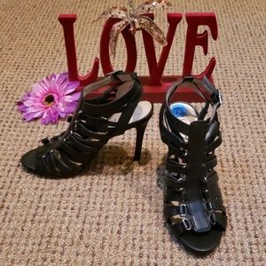 NWT Guess Black strappy heels Size 7.5